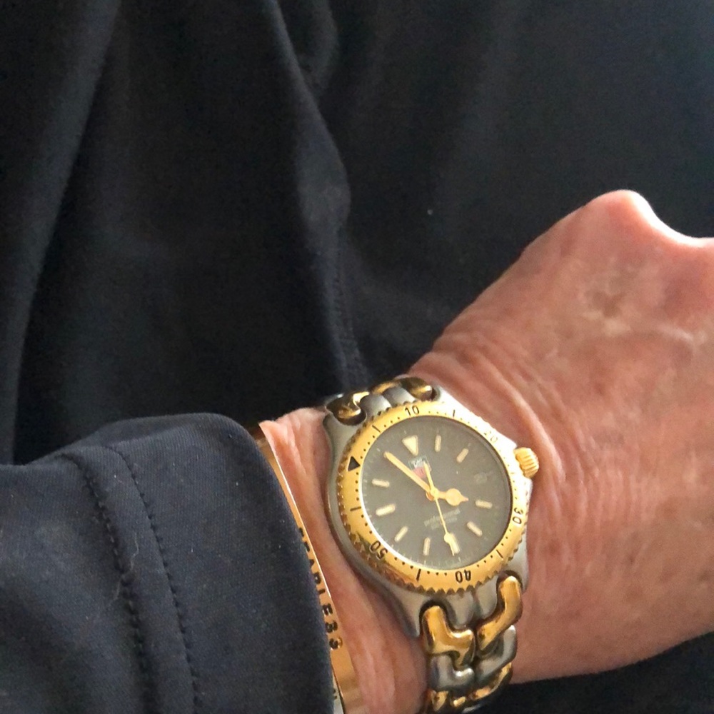 Watch - Picture 4 of 5